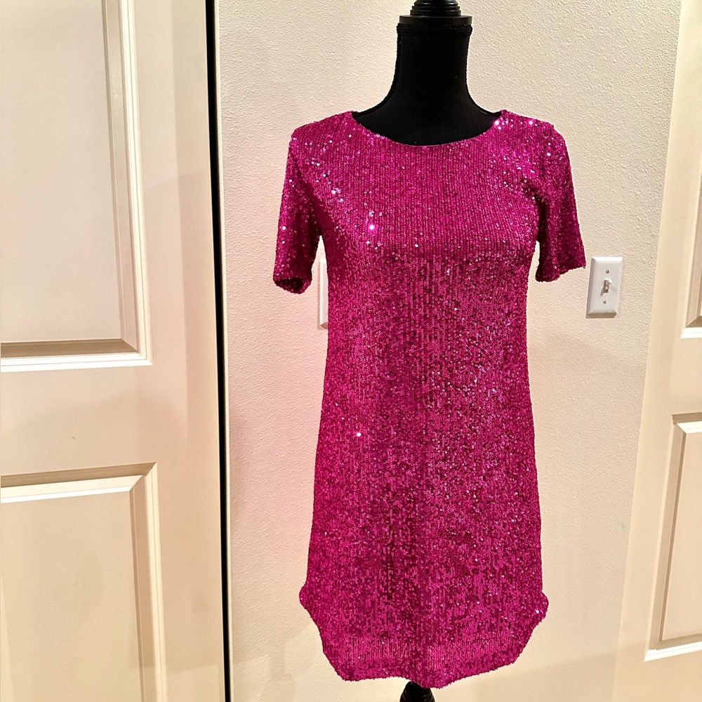 Hot Pink Holiday Dress XS WILL SHIP IMMEDIATELY Steve Madden Sequins Sparkle